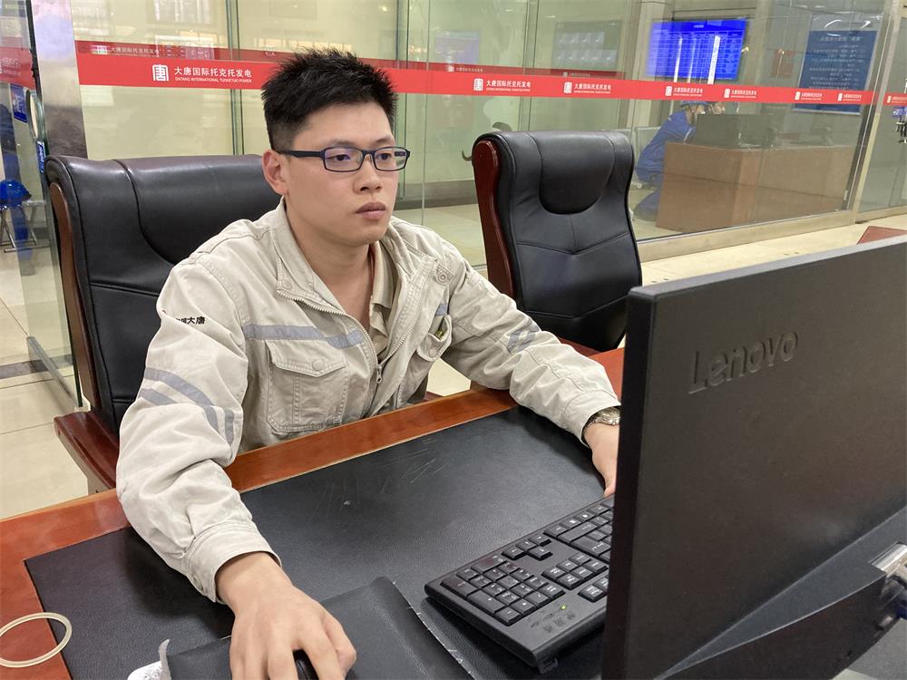 【奋斗银河
人】澳门银河
技术能手｜王磊：坚持终会抵达梦想彼岸 (2).jpg