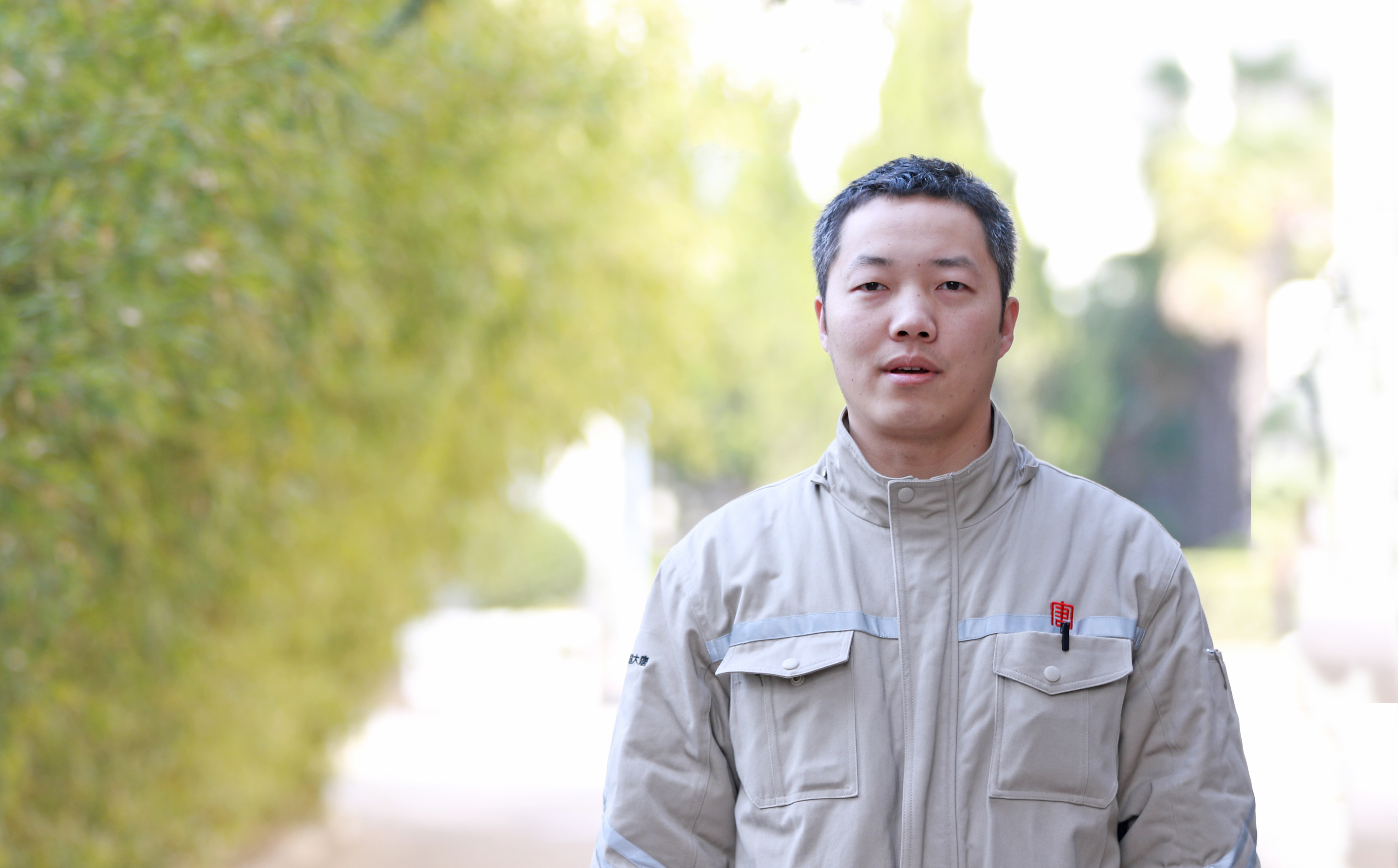 1713333469660066656.jpg 【奋斗银河
人】黄松华:松柏之志书芳华(银河
三门峡发电公司 周一帆)3 (2).jpg