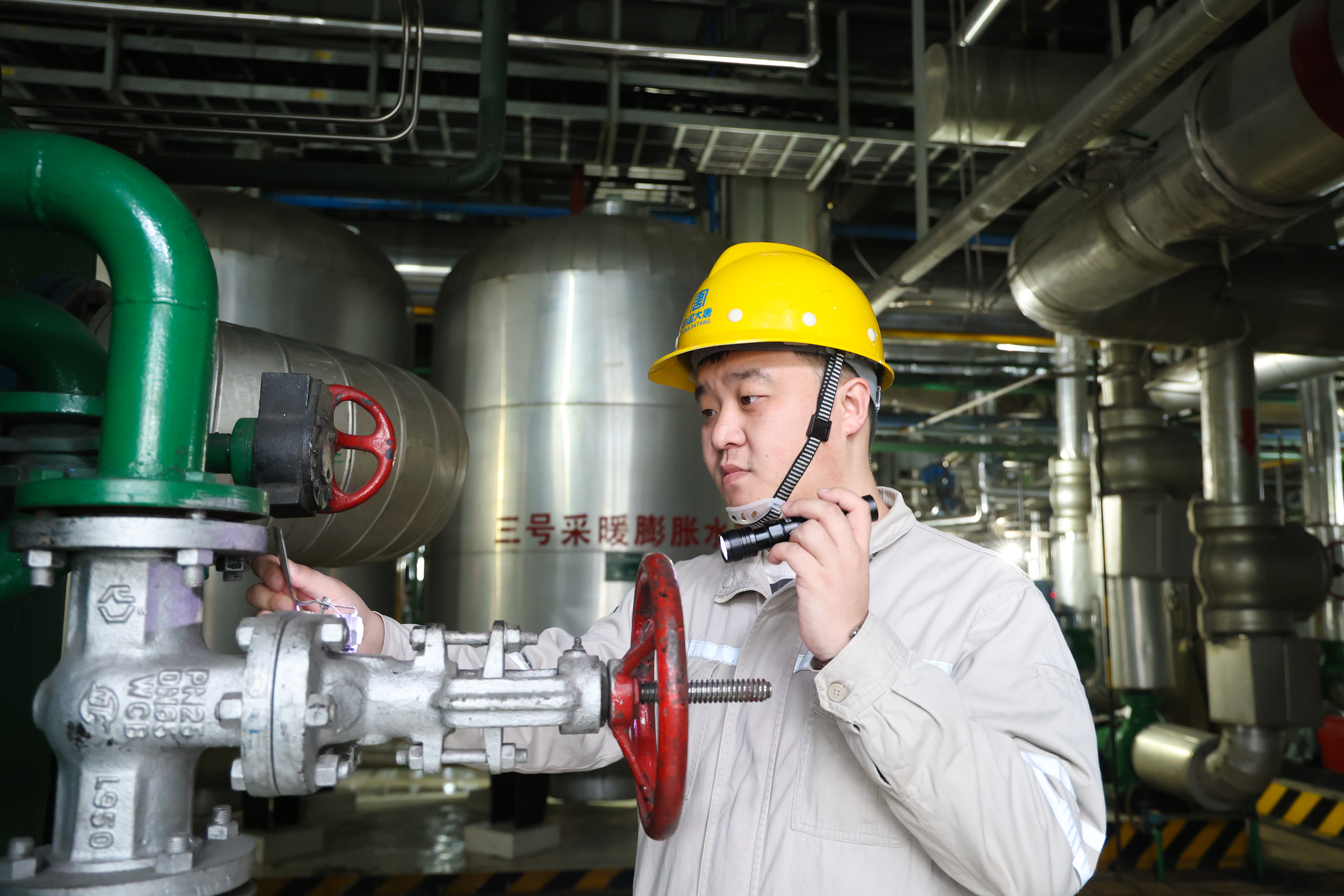 【奋斗银河
人】曹宁：璀璨星河中的夺冠之星 (5).jpg