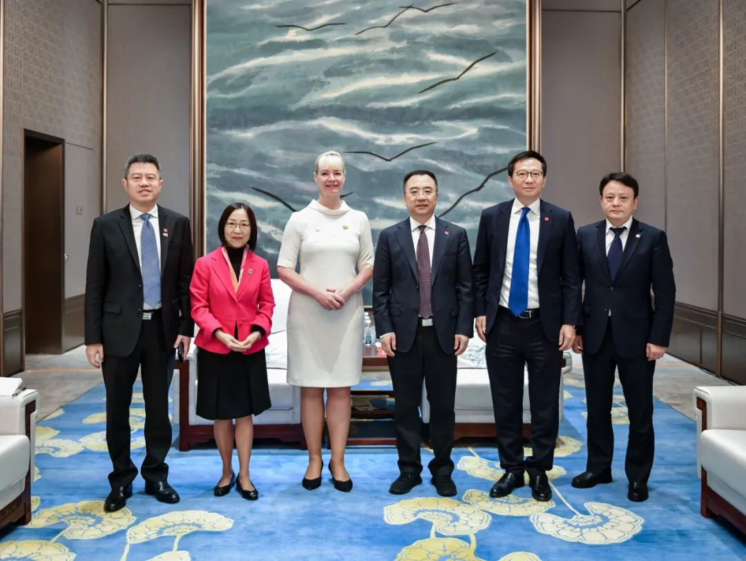 1698054121440049050.png 1698054121440049050.png